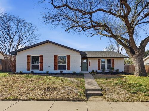 2110 Cedarcrest Dr, Carrollton, TX, 75007-5707 | Card Image