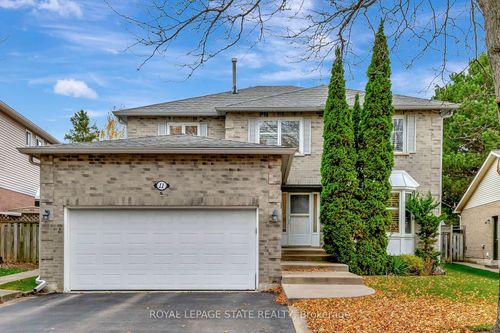 11 Willowtree Crt, Dundas, ON, L9H6T3 | Card Image