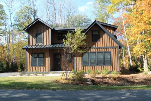 254 S Peak Rd, Lincoln, NH, 03251-4604 | Card Image