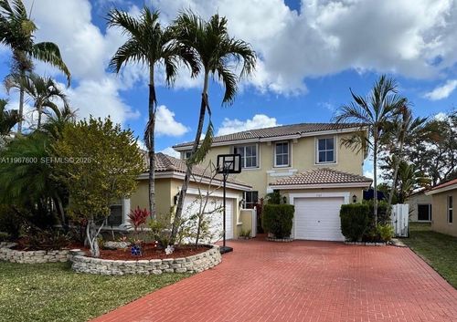 1561 Sw 187th Ave, Pembroke Pines, FL, 33029-6104 | Card Image