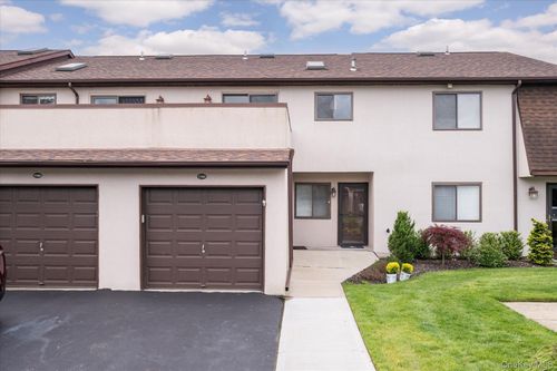 1103-1 Anchorage Way, Freeport, NY, 11520-6268 | Card Image