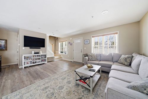 apt-38-138 Elm St, Kingston, MA, 02364-1951 | Card Image