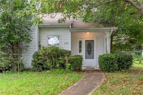 2250 Wellington Cir, Lithonia, GA, 30058-7948 | Card Image