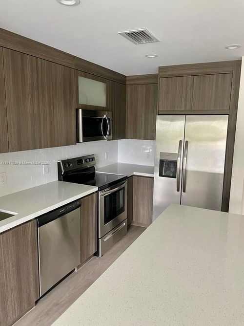 403-1938 Jackson St, Hollywood, FL, 33020-5108 | Card Image