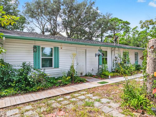 units-a-and-b-148 Nw 3rd St, Oak Island, NC, 28465-6809 | Card Image