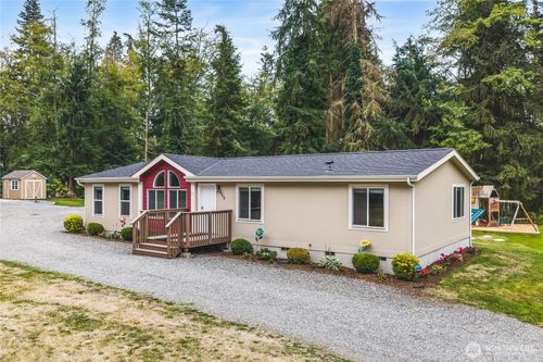 450 Secluded Ln, Oak Harbor, WA, 98277-7862 | Card Image