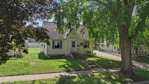 206 S 4th St, Montevideo, MN, 56265-1967 | Card Image