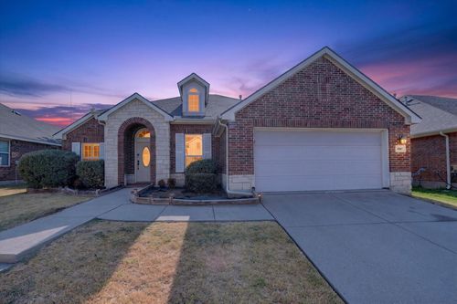 4507 Foxmeadow Trl, Arlington, TX, 76017-7955 | Card Image