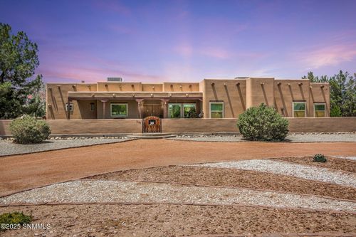 1285 Apple Tree Ln, Las Cruces, NM, 88007-6802 | Card Image