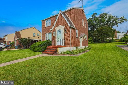 8108 Woodhaven Rd, Baltimore, MD, 21237-1648 | Card Image