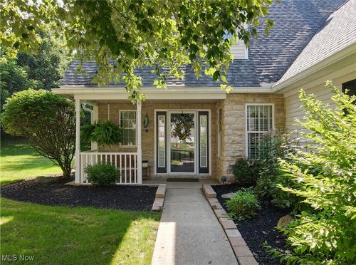 407 Woodside Dr, Northfield, OH, 44067-3281 | Card Image