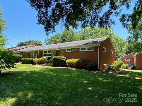 1017 Andover Rd, Charlotte, NC, 28211-2344 | Card Image