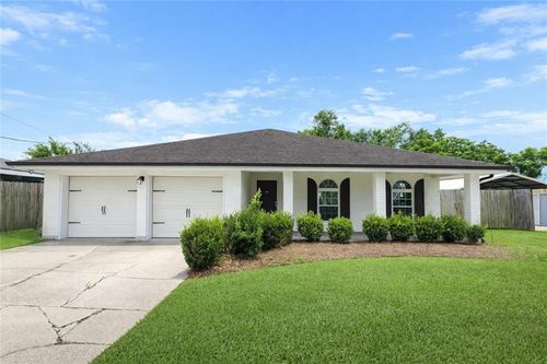 106 Beta St, Belle Chasse, LA, 70037-1402 | Card Image
