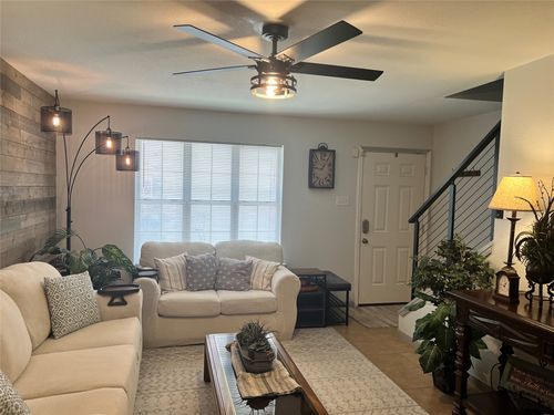 1337 S 11th St, Waco, TX, 76706-2282 | Card Image