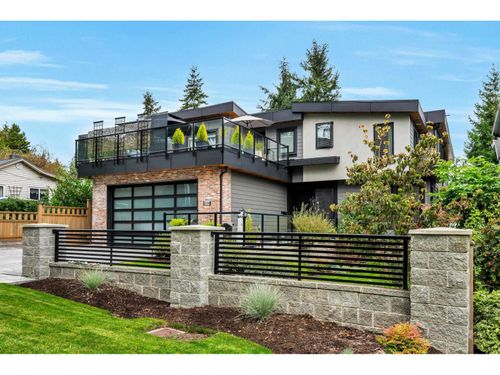 1038 Stevens St, White Rock, BC, V4B4X7 | Card Image