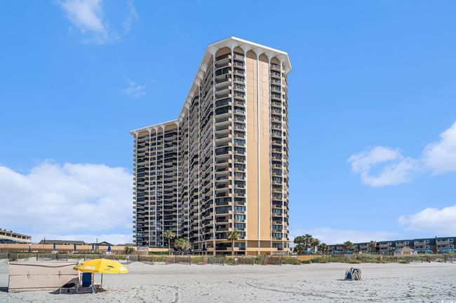 View of apartment building / complex | Image 38