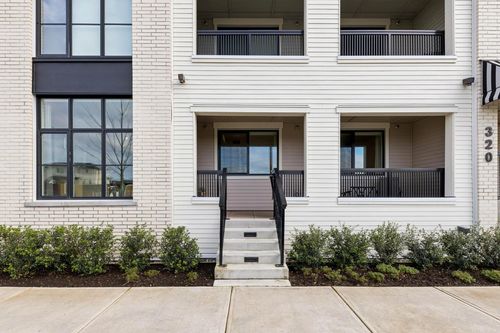 101-320 Ridge St, Delta, BC, V4L0B5 | Card Image