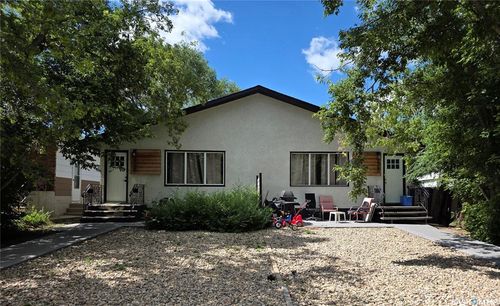 440-442 Connaught St, Regina, SK, S4R4W9 | Card Image
