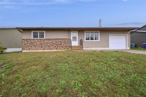 201 Grove St Nw, Shellsburg, IA, 52332-4704 | Card Image