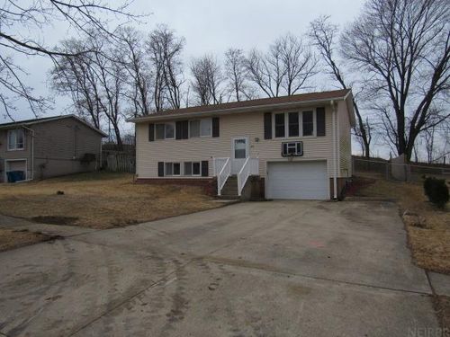 245 N Arminda Ave, Monticello, IA, 52310-1116 | Card Image