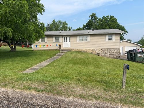 312 Lake View Dr Ne, Solon, IA, 52333-9066 | Card Image