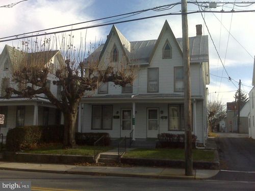 318 E Orange St, SHIPPENSBURG, PA, 17257-2008 | Card Image