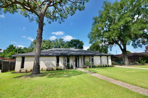 5855 S Braeswood Blvd, Houston, TX, 77096-3909 | Card Image
