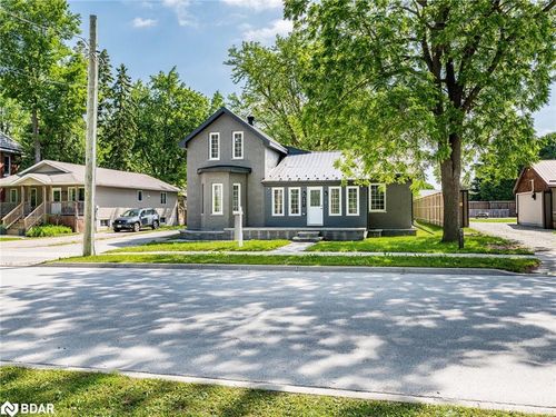 221 Isabella St E, Arthur, ON, N0G1A0 | Card Image