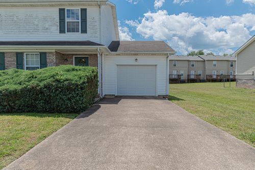 824 Flyer Ct, Oak Grove, KY, 42262-7201 | Card Image