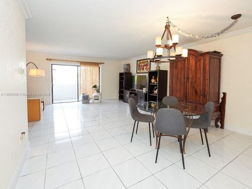3c-130 S Shore Dr, Miami Beach, FL, 33141-3983 | Card Image