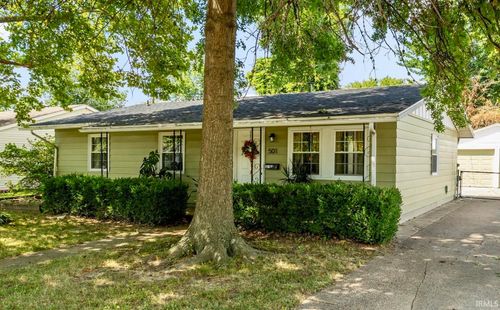 501 Greenleaf Dr, Evansville, IN, 47710-3637 | Card Image