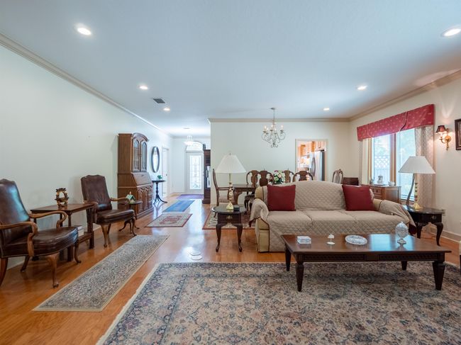 10262 Wildwood Cir, House other with 3 bedrooms, 2 bathrooms and null parking in Live Oak FL | Image 9