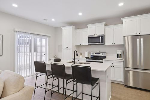 634 Franklin St, Roberts, WI, 54023-4300 | Card Image