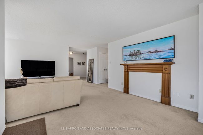 114 - 14924 Yonge St, Condo with 2 bedrooms, 2 bathrooms and null parking in Aurora ON | Image 13