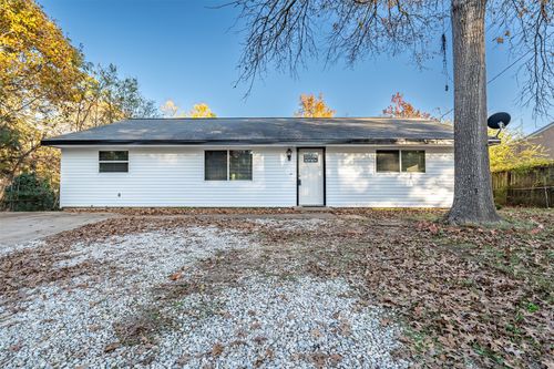 2300 Glenview Ave, Tyler, TX, 75701-6219 | Card Image