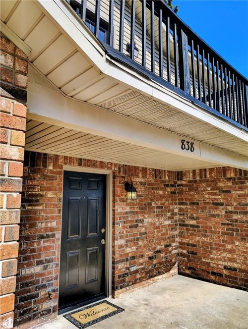 838 W Peachtree Dr, Fayetteville, AR, 72703-2199 | Card Image