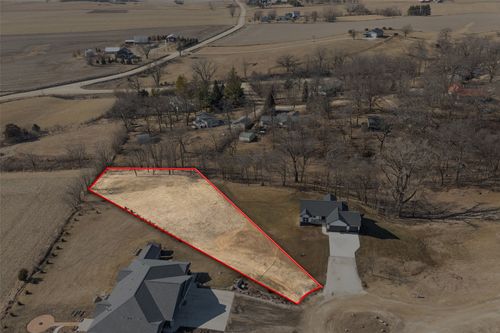374 Arrowhead Ln, Lisbon, IA, 52253-2100 | Card Image