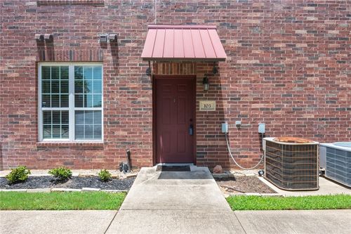 unit-103-801 Luther St W, College Station, TX, 77840-2891 | Card Image