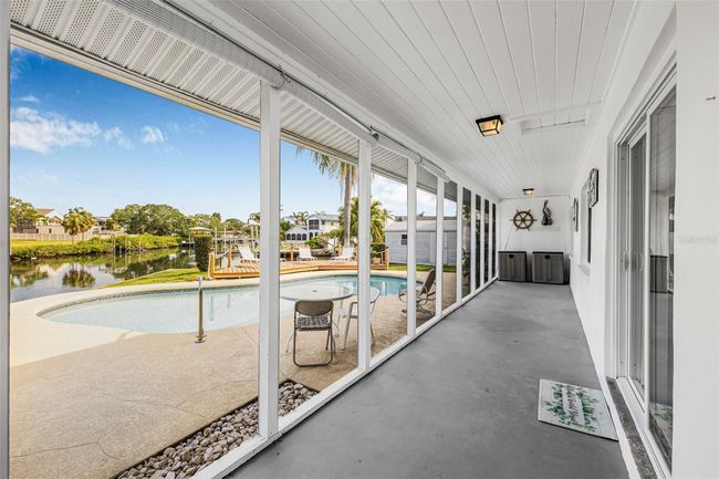 8727 Bay Crest Ln, House other with 3 bedrooms, 2 bathrooms and null parking in TAMPA FL | Image 25