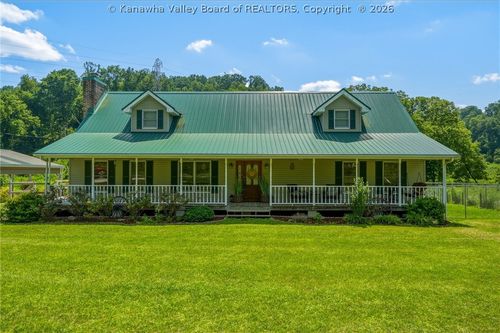 4461 Charleys Creek Rd, Culloden, WV, 25510-7387 | Card Image