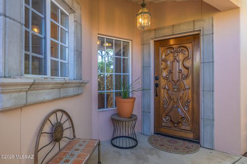 6352 N Skyline Ct, Tucson, AZ, 85718-3511 | Card Image