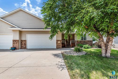 2013 Wheatland Ct, Sioux Falls, SD, 57106 | Card Image