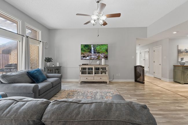 4018 88 Th Pl, House other with 3 bedrooms, 3 bathrooms and null parking in Lubbock TX | Image 8