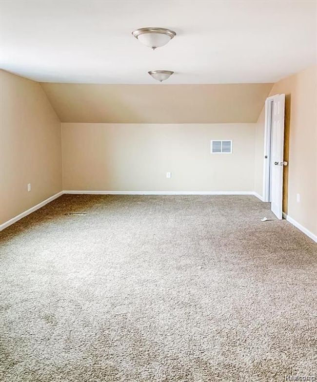 9154 Wayburn St, House other with 4 bedrooms, 1 bathrooms and null parking in Detroit MI | Image 5