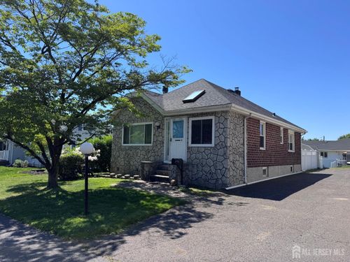 11 Lee Ave, South Amboy, NJ, 08879-1408 | Card Image