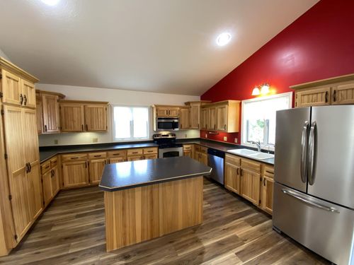 217 W Clinton St, Ovid, MI, 48866-9480 | Card Image