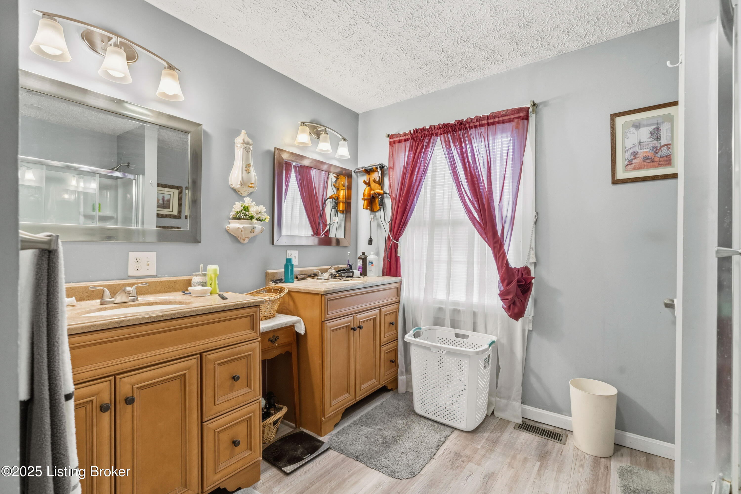 Residential in Pleasureville 2