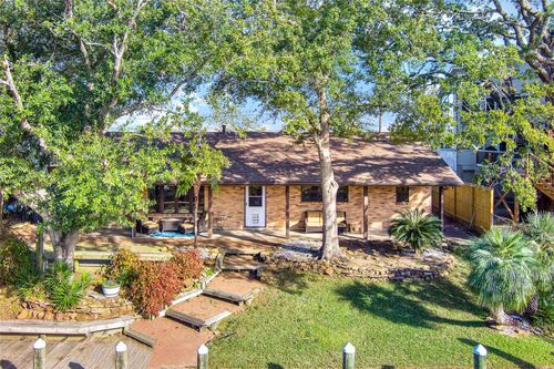 50 Lazy Ln, Kemah, TX, 77565-2637 | Card Image