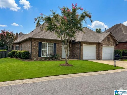 2037 Chelsea Park Bnd, CHELSEA, AL, 35043-7227 | Card Image