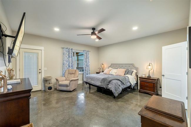 4330 Post Oak Point Rd, Home with 4 bedrooms, 4 bathrooms and 3 parking in New Ulm TX | Image 11